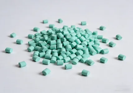 Kas ir TBBS (NS)-80 iepriekš izkliedēts masterbatch?